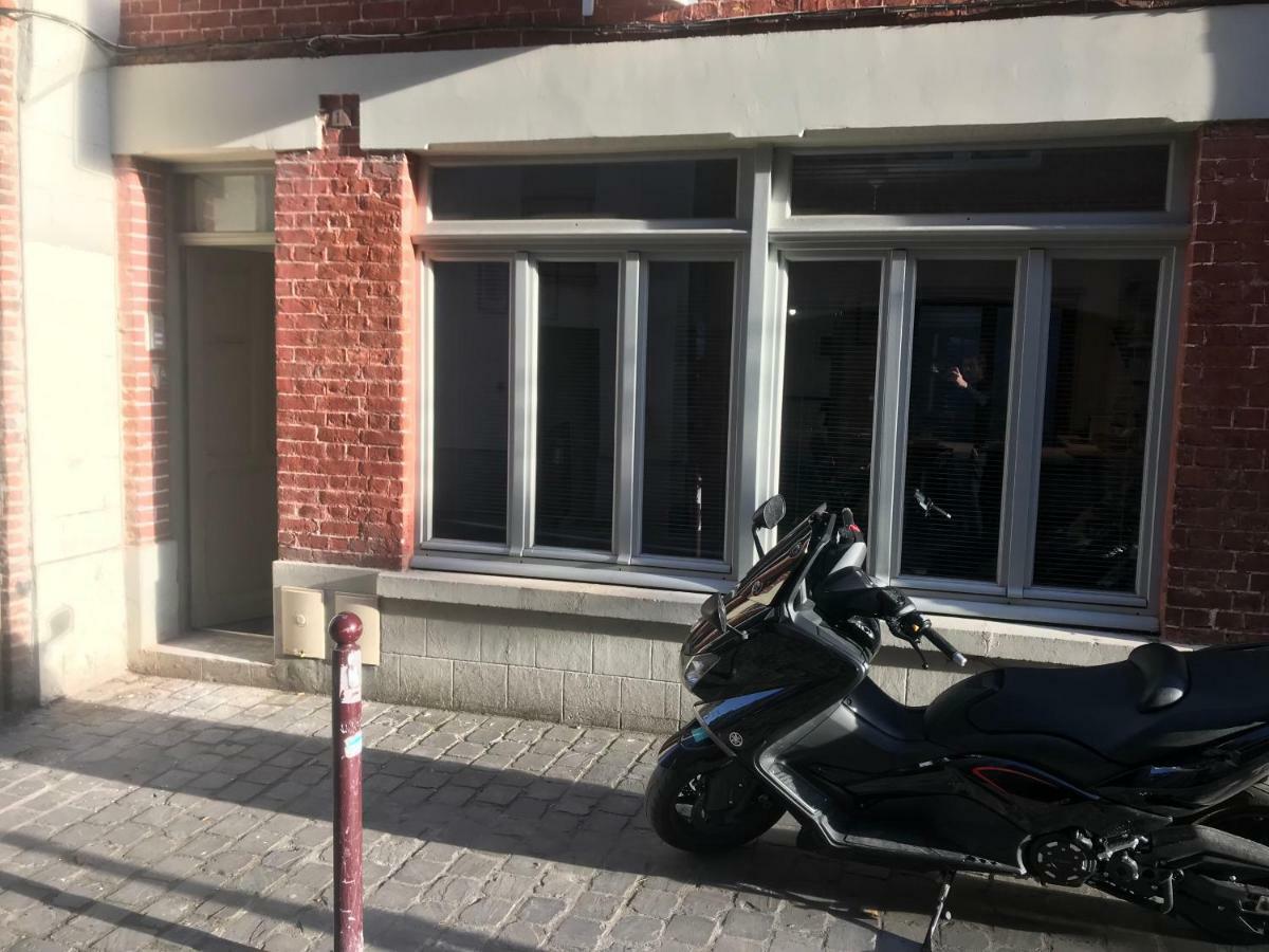 Charmant Appartement Au Coeur Du Vieux Лилль Экстерьер фото